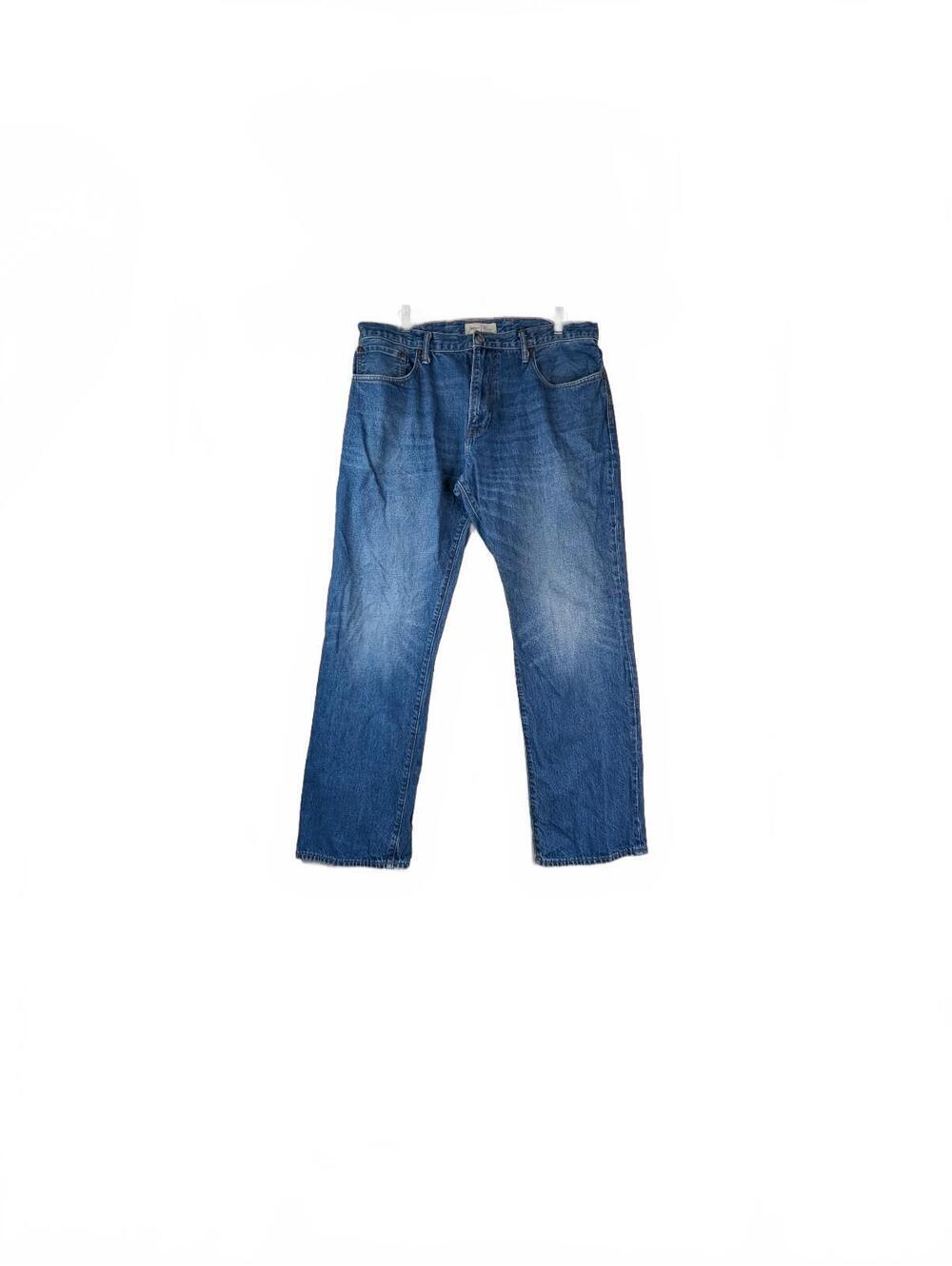 Gap Men's Retro Standard Fit Straight-Leg Jeans in Medium Blue Wash, Size 36x32